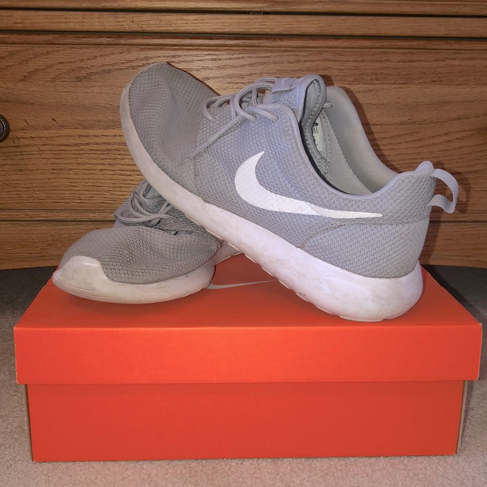 Men’s Nike Roshe Runs